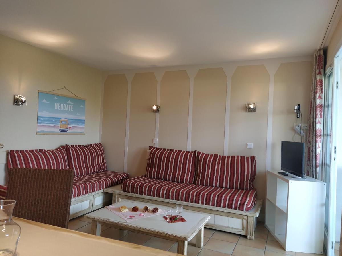 Hasparren-121 T2 Terrasse Et Piscine Urrugne Luaran gambar
