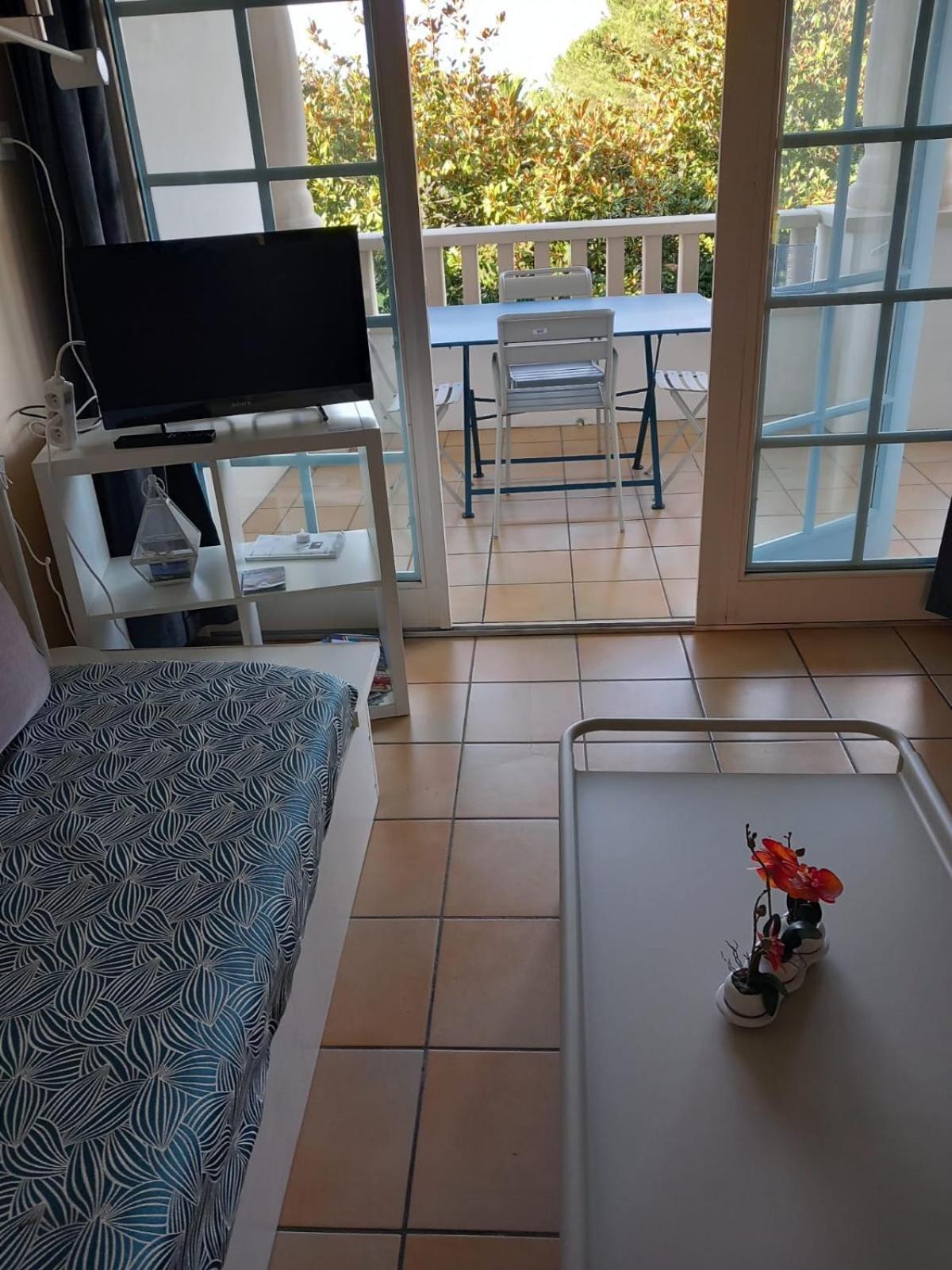 Hasparren-121 T2 Terrasse Et Piscine Urrugne Luaran gambar